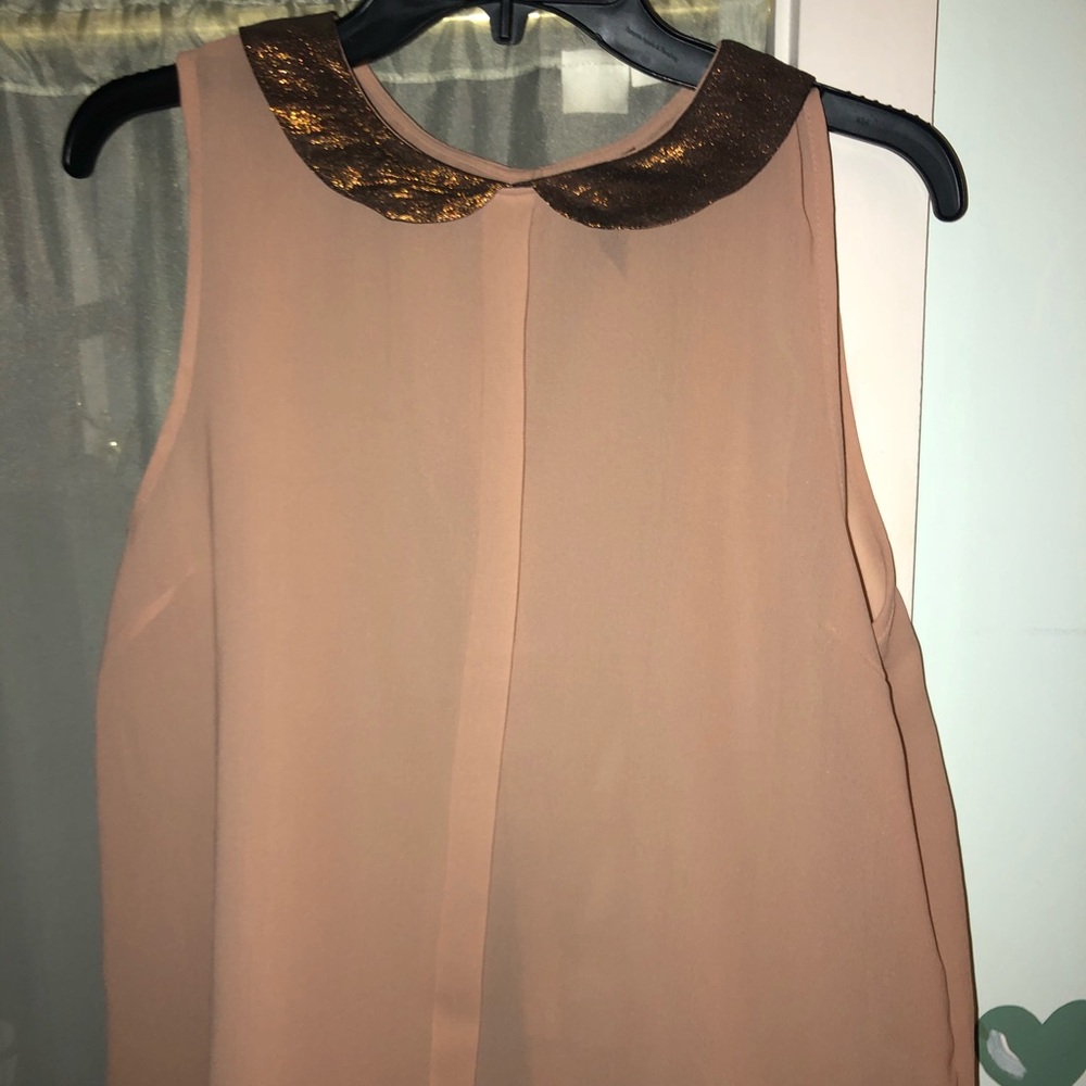 Blouse, collared, sleeveless, button down back